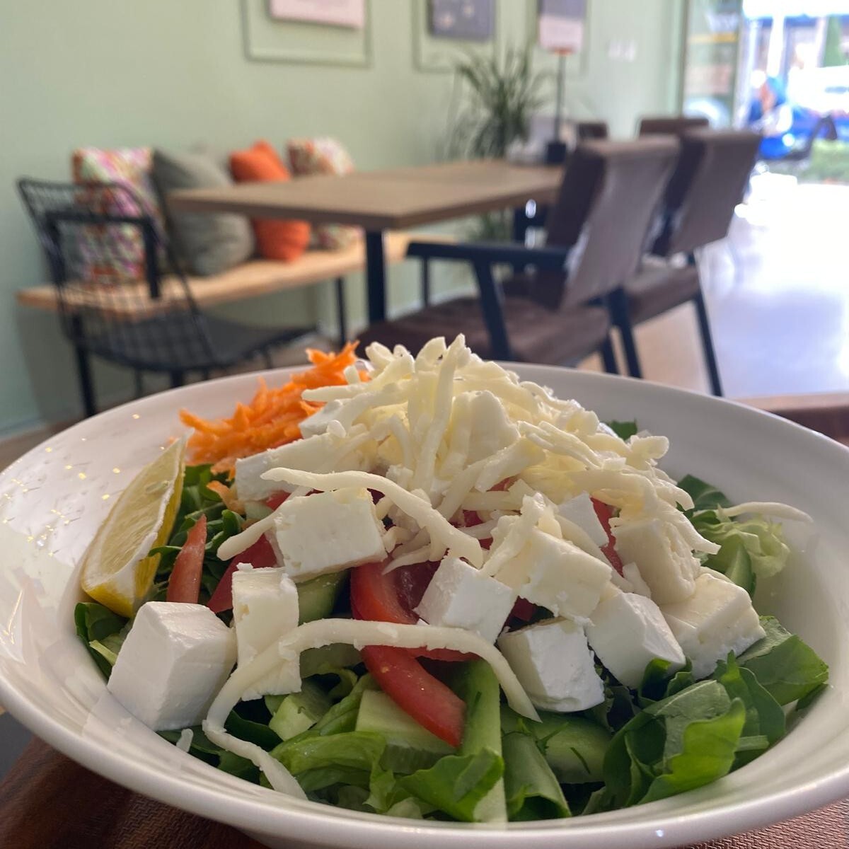 Peynirli Salata
