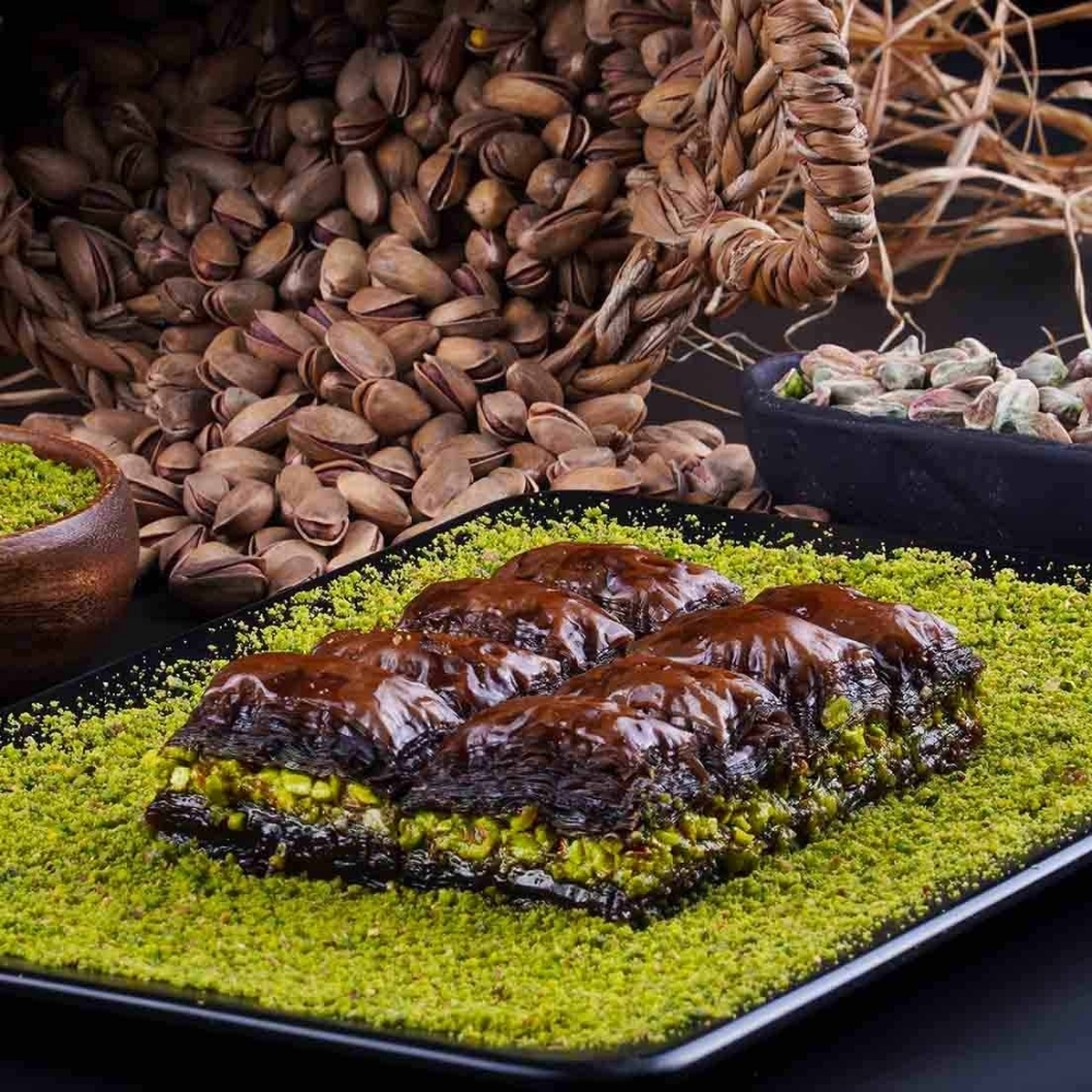 ANTEP FISTIKLI ÇİKOLATALI 1 KG