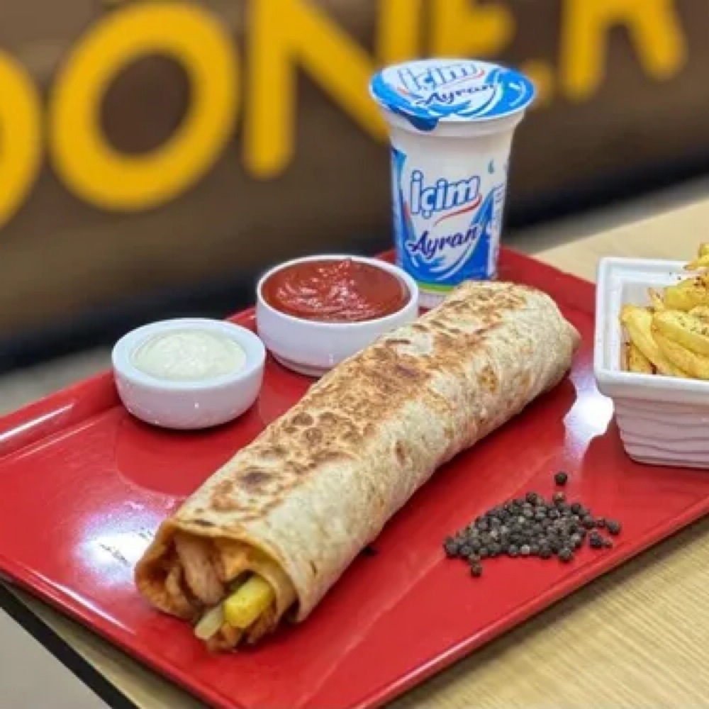 İsk Tavuk Döner Dürüm Menüsü