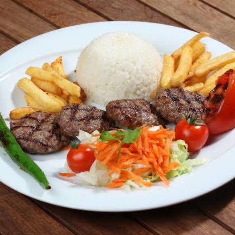 Köfte Tabağı