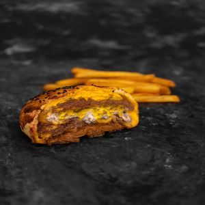Calzone Vişne Tulum Gurme Burger
