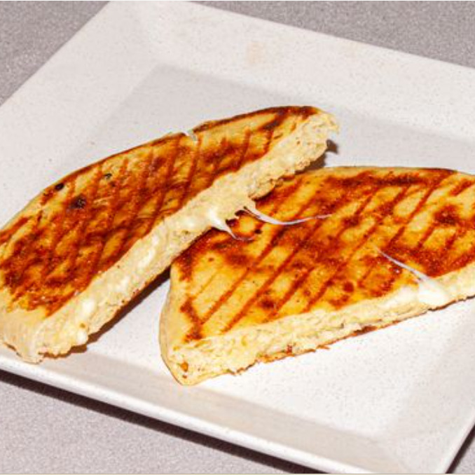 Bol Taze Kaşarlı Tost