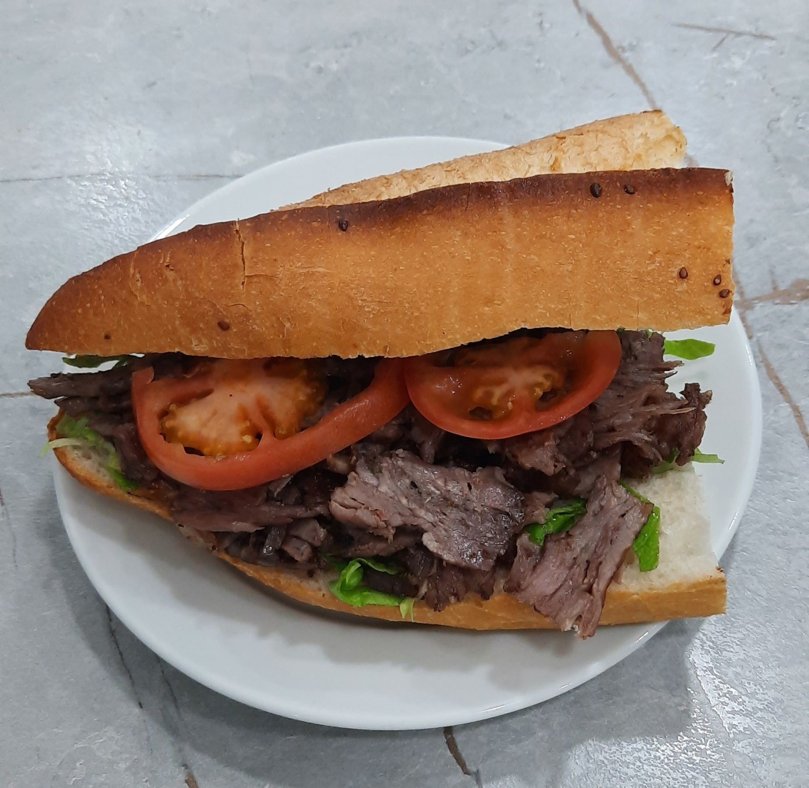 Yarım Taşfırın Ekmek arası Yaprak Et Döner