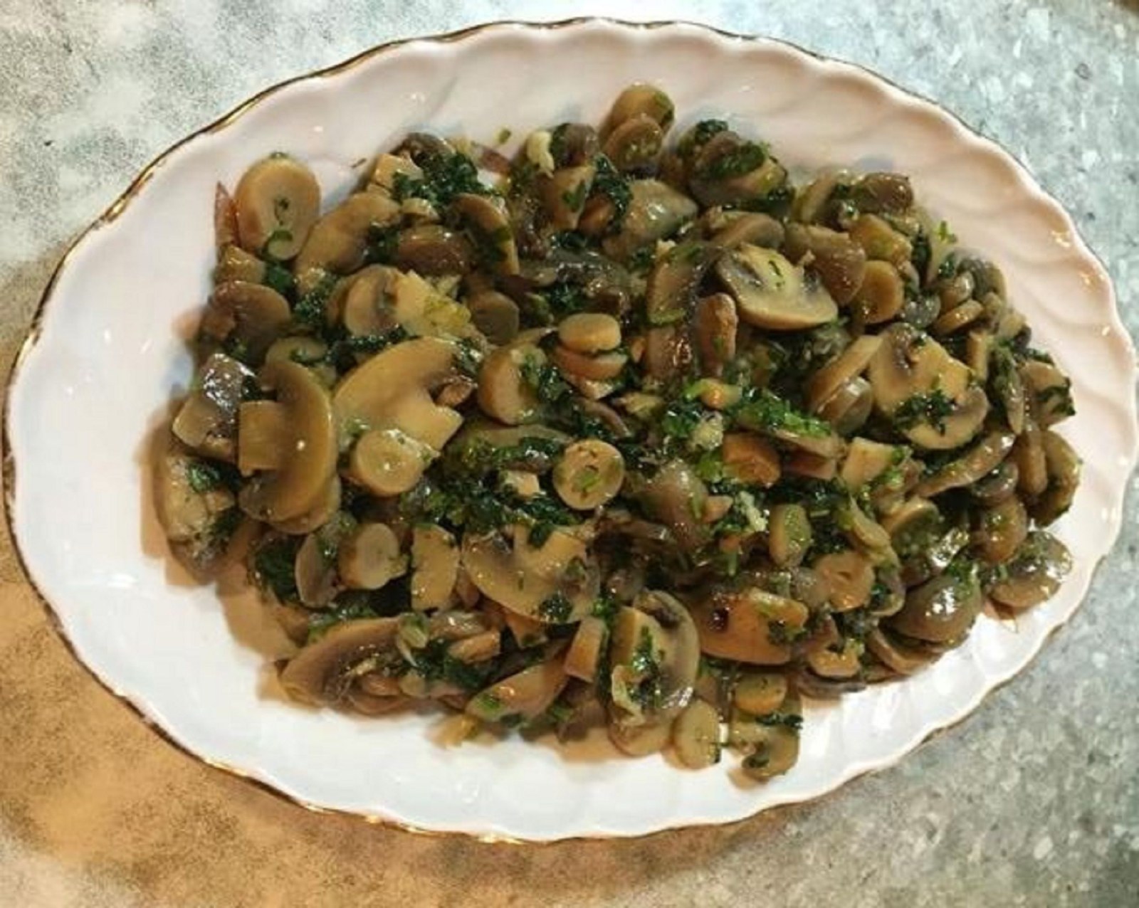 Zeytinyağlı Mantar Salatası (200 gr)