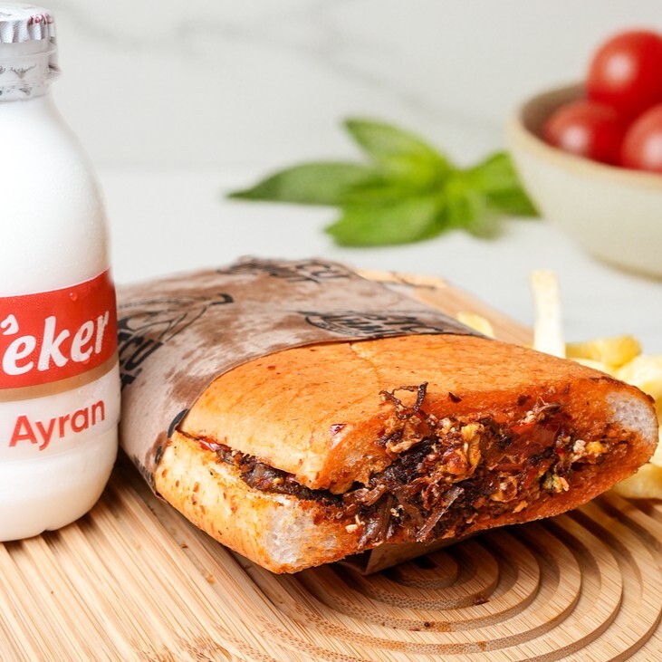 Kavurmalı Tost Menü