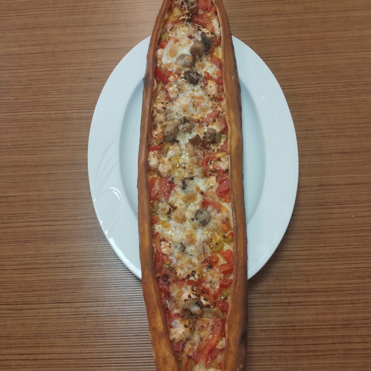 Tavuklu Mantarlı Pide (açık)
