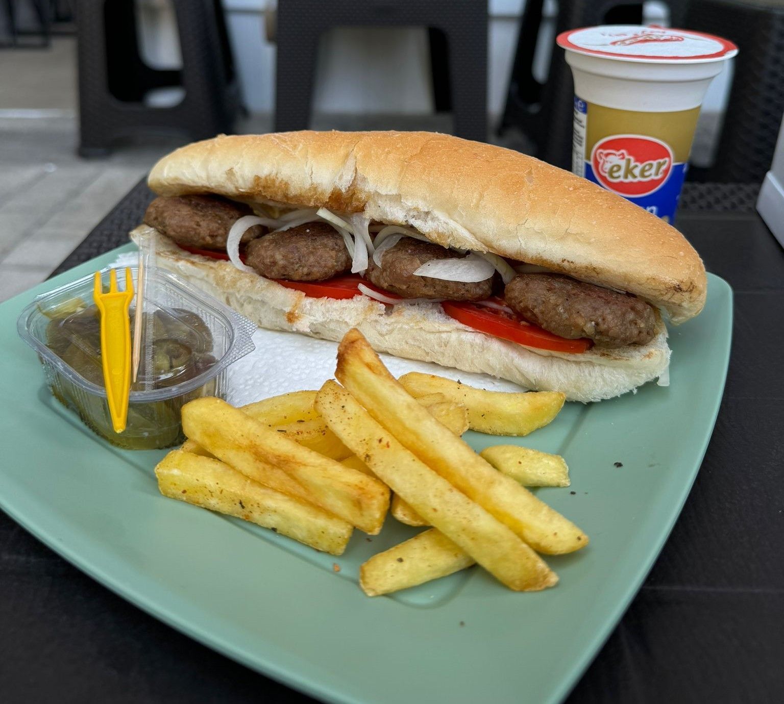 Sucuk Ekmek, Patates, Ayran