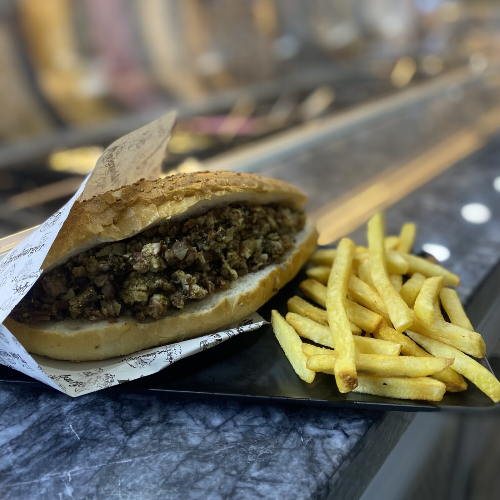 Ekmek Arası Kokoreç menü