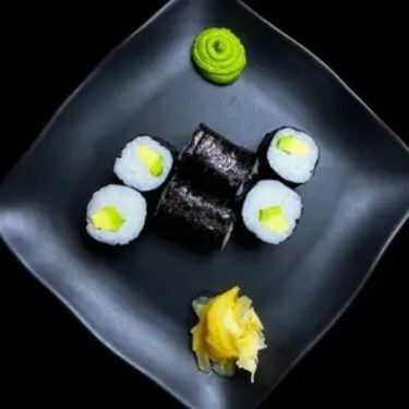 Avokado Maki (6 pcs)