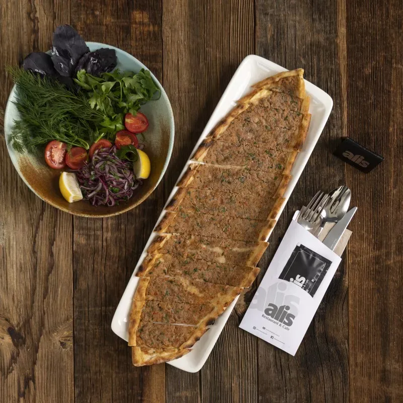 Kıymalı Pide