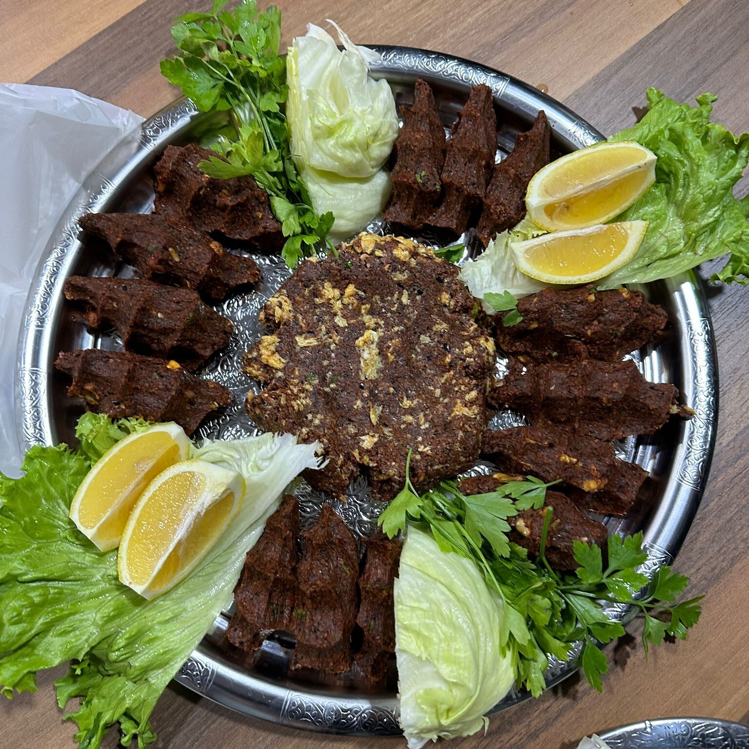 Yamani Altın Tepsi