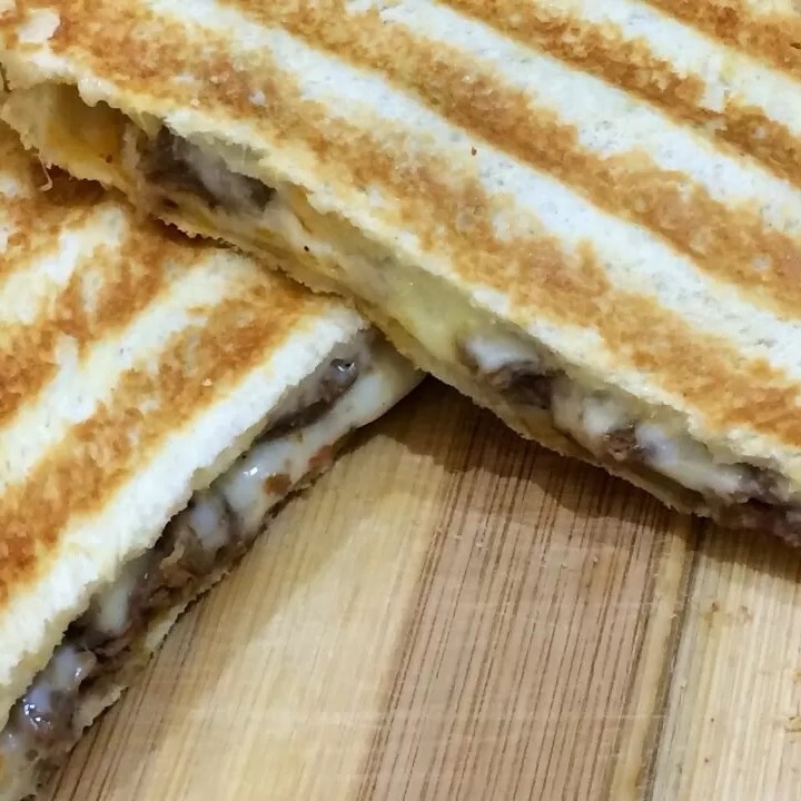 Kavurmalı Tost