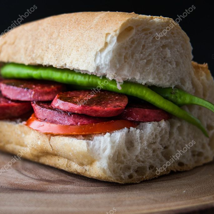 Ekmek Arası Izgara Sucuk