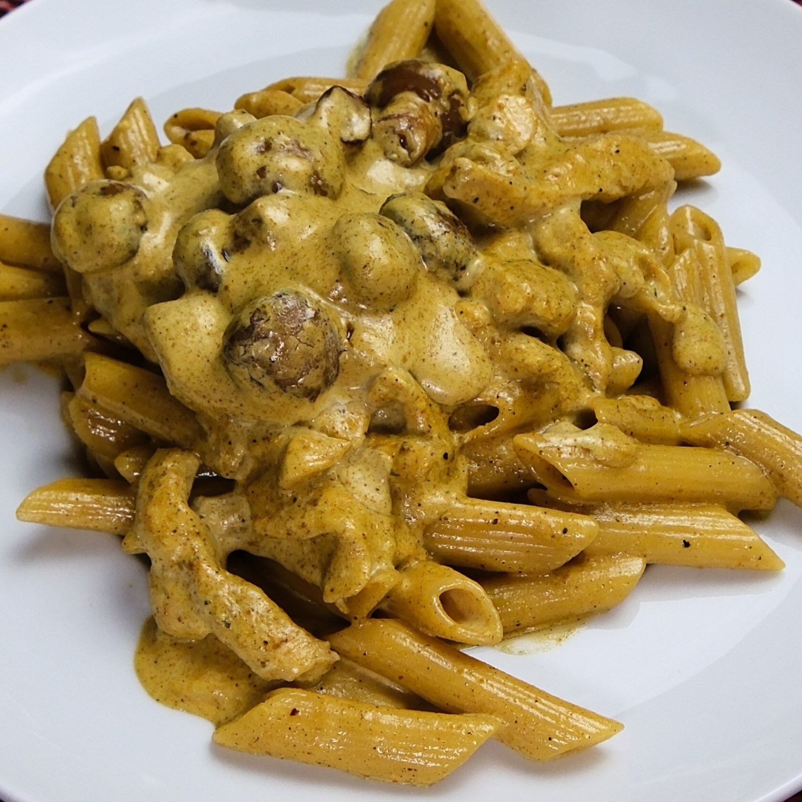 Penne Tavuk Kori Mantar