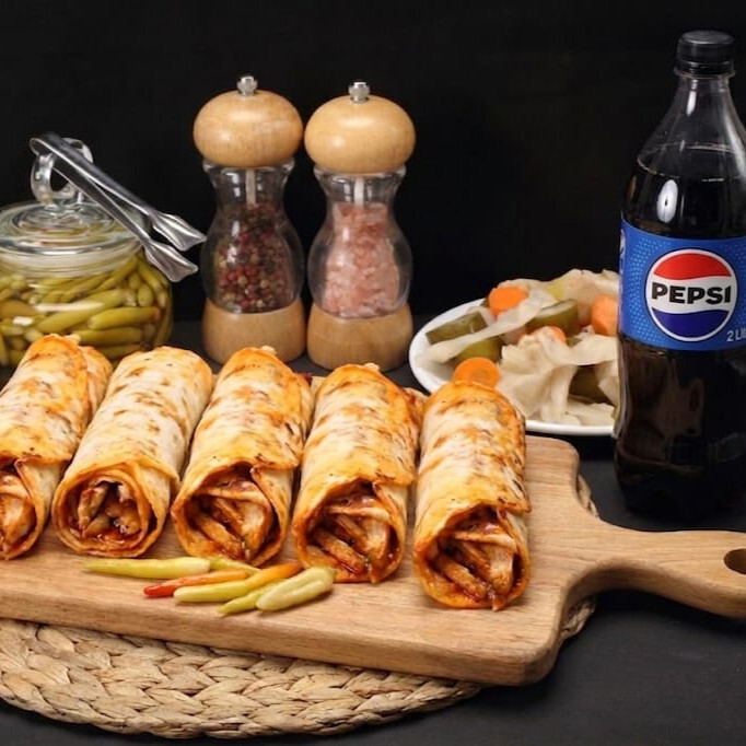 5 Adet Hatay Usulü Mega Tavuk Döner 150 gr (40 cm) + Cola (2 lt)