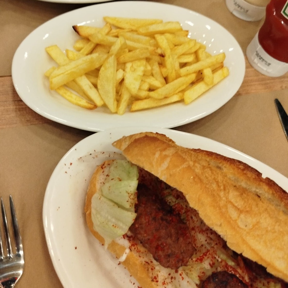 Kahuri Ekmek Arası Köfte (120 Gr.)