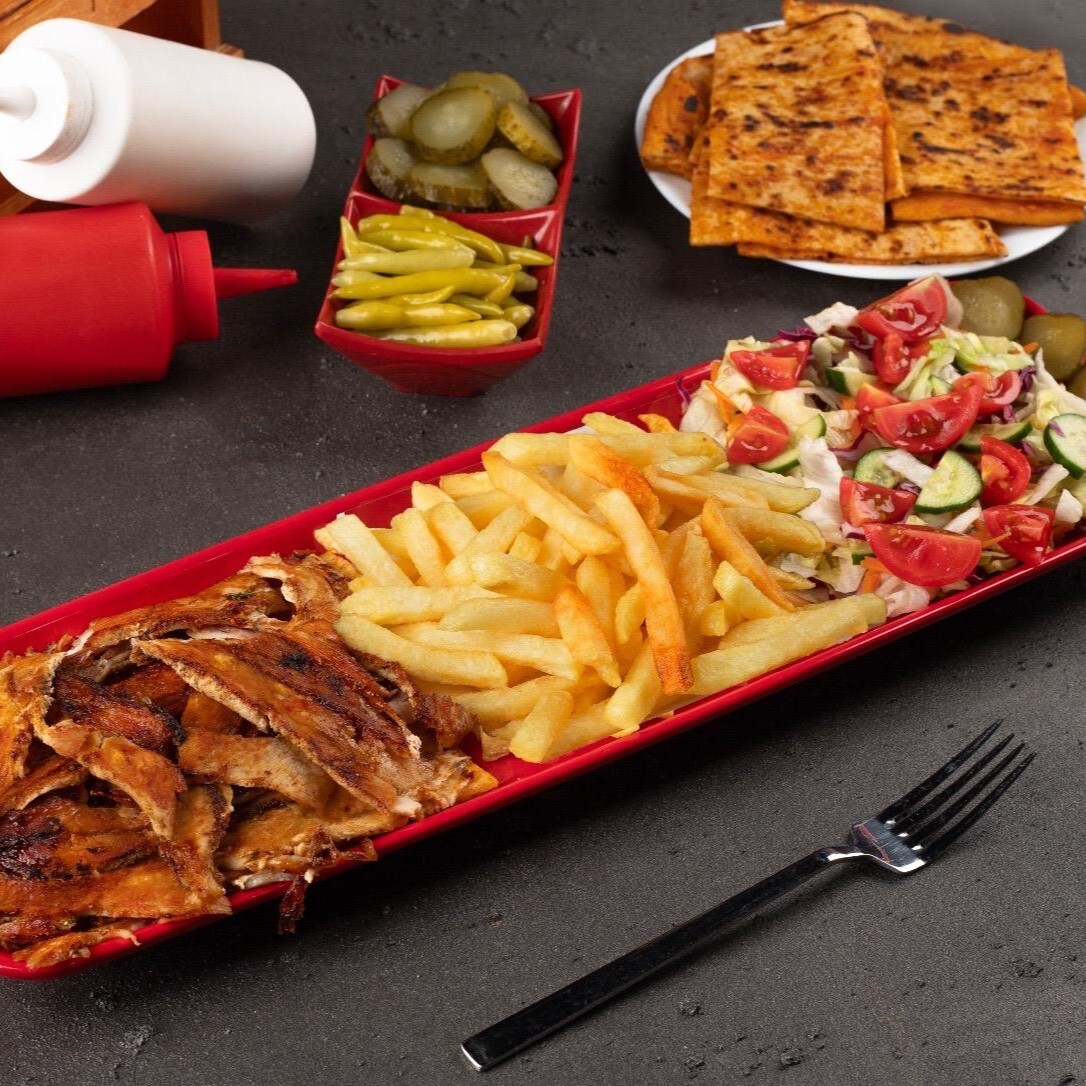 Tabakta Tavuk Döner