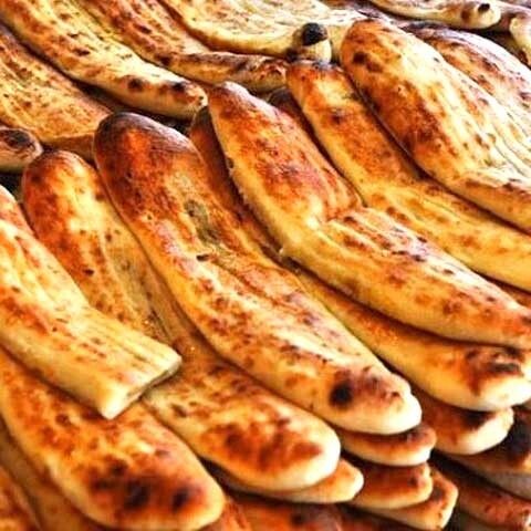 Peynirli Kır Pidesi
