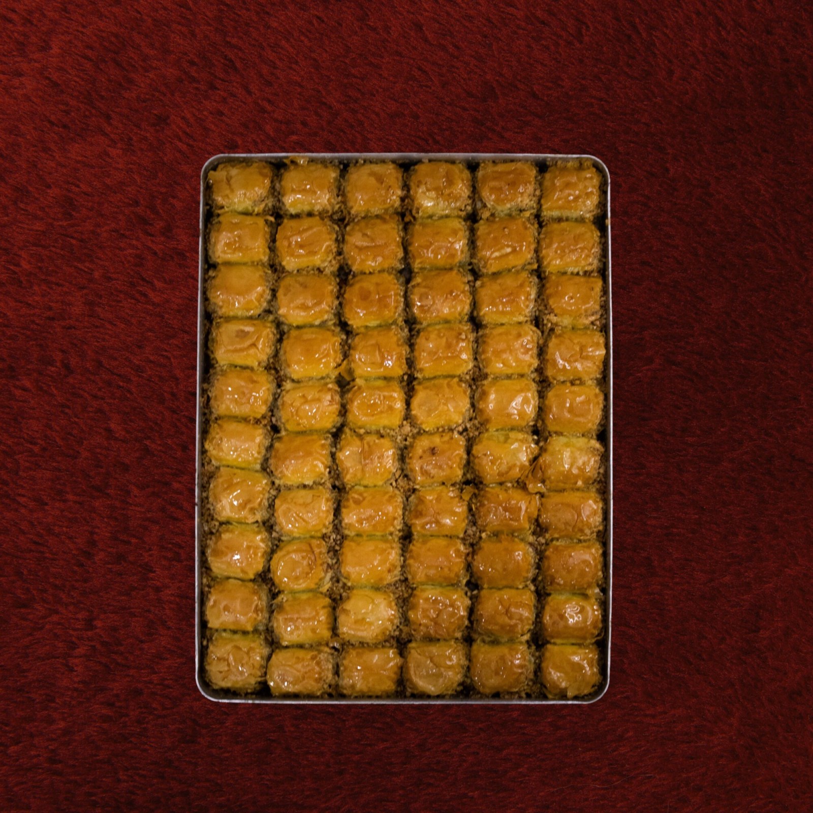 Tepsi Antep Fıstıklı Dilber Dudağı (3 kg)