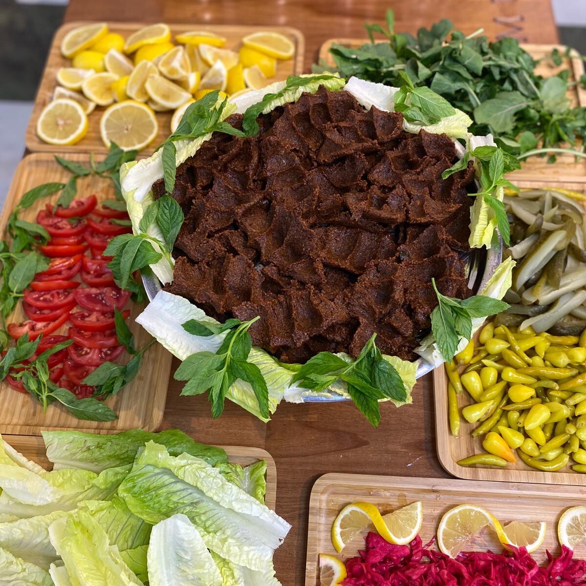 Cevizli Çiğköfte(500gr) & 1 Litre naneli Ayran