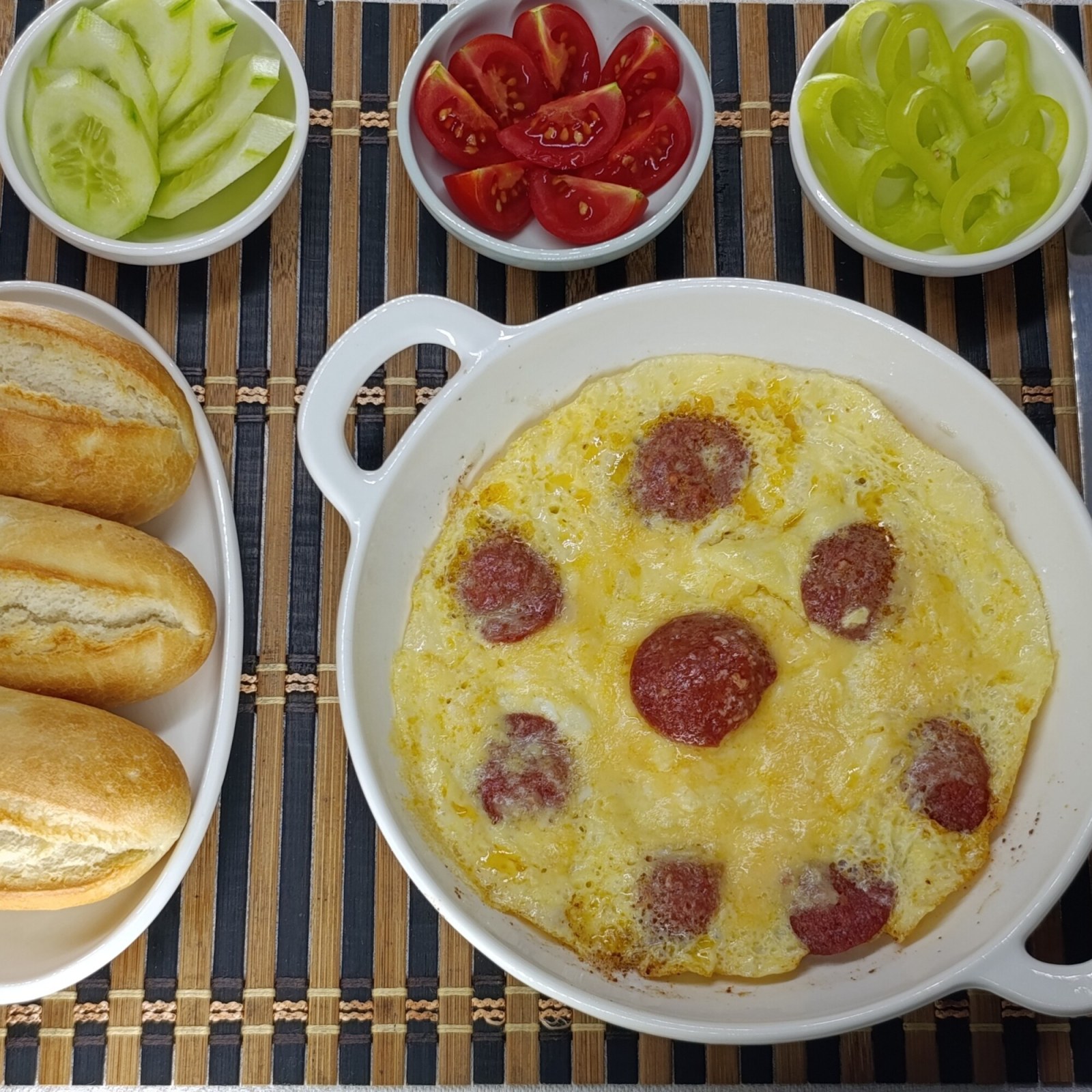 Sucuklu Omlet