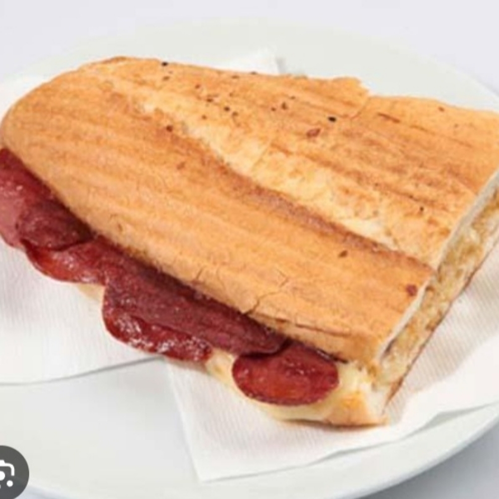 Sucuklu Tost