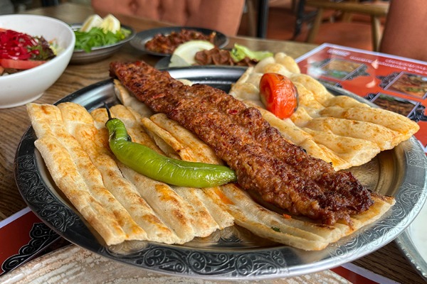 Jet Kebap (Mithatpaşa)