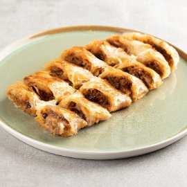 Çetin Sarıyer Börekçisi (Güneş)