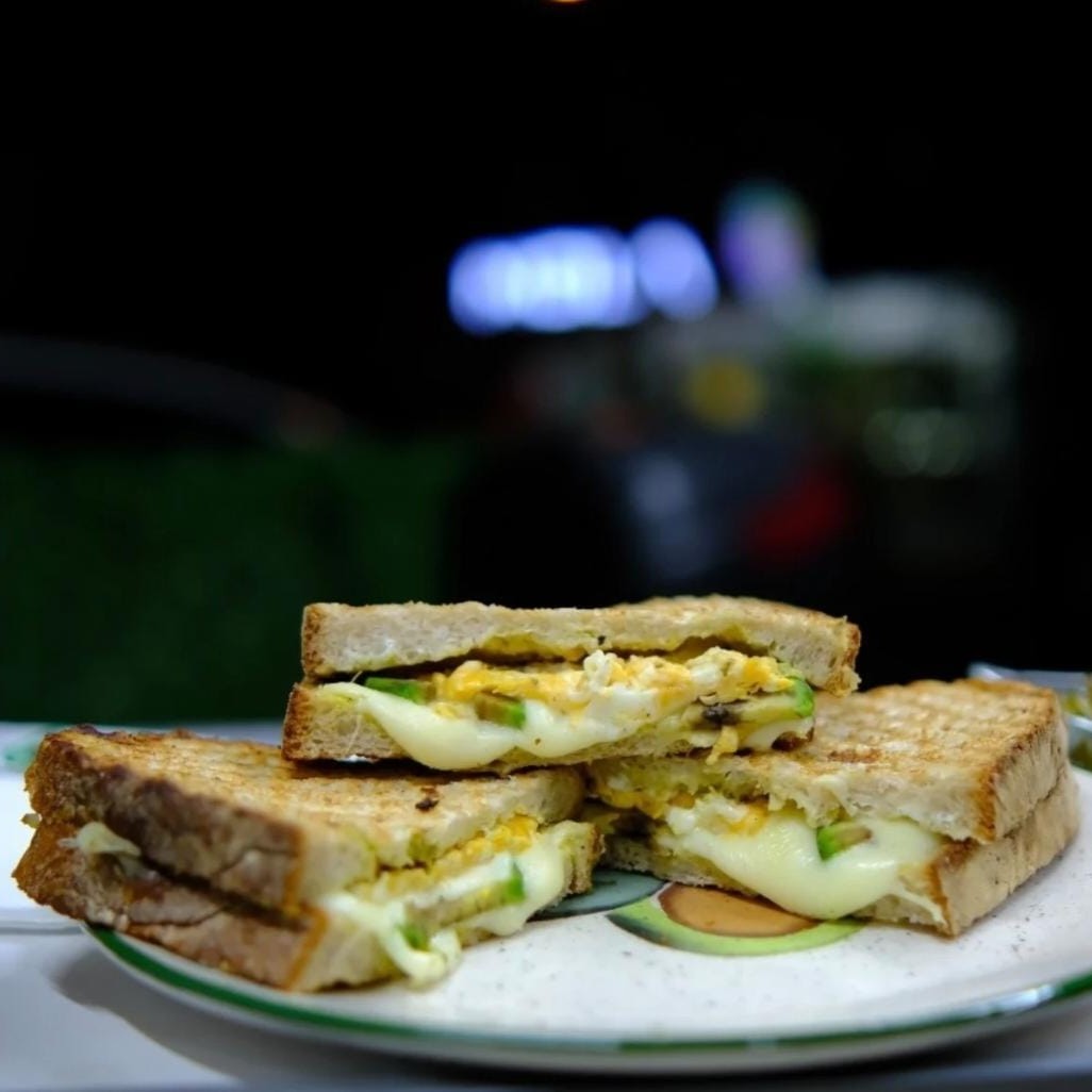 Avokado Tost Sandviç (Sütçüler)
