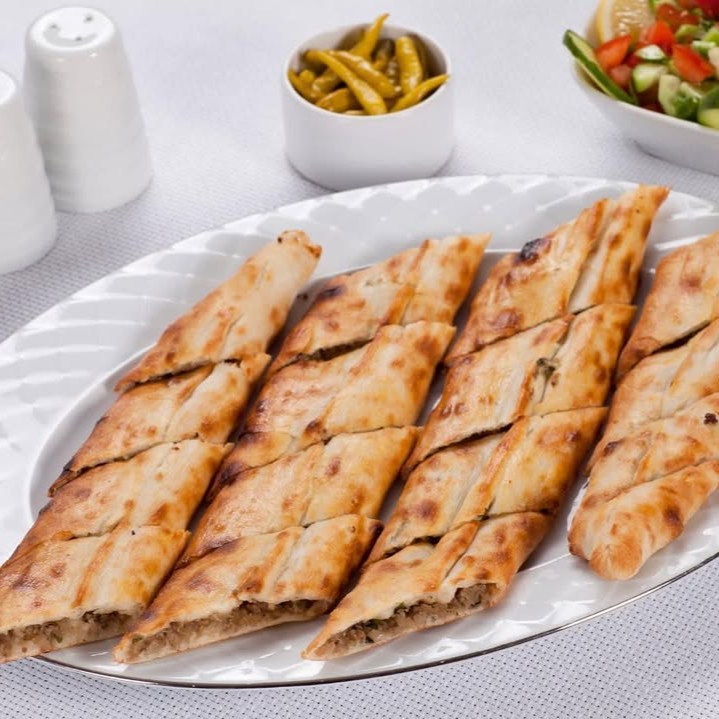 Üstad Fırın Cafe Pide (Orta)