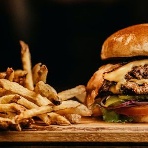 Lahza Fastfood & Cafe (Çiftlik)