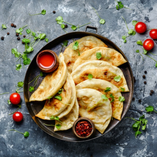 Şirinyalı Çiğ Börek (Şirinyalı)