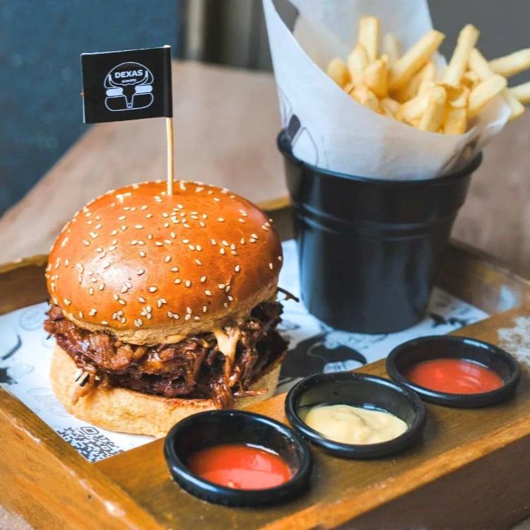 Dexas Burger (Remzi Oğuz Arık)