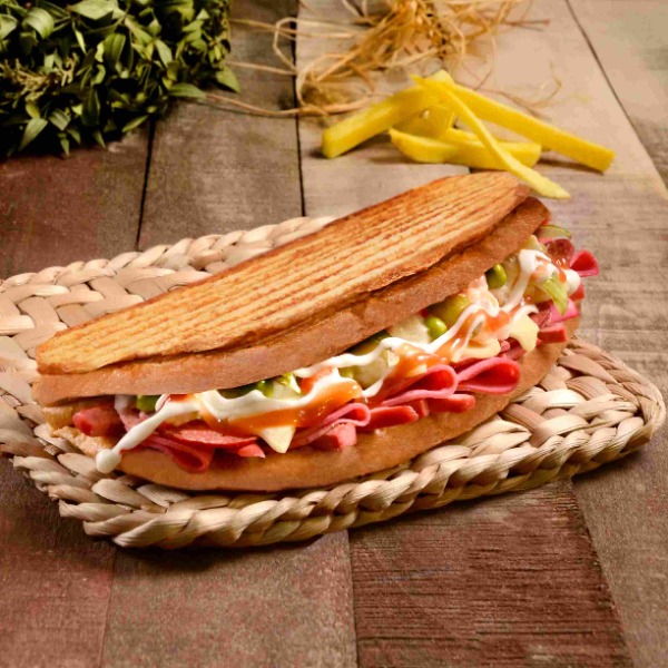 Ayvalık Tost (Tarım)