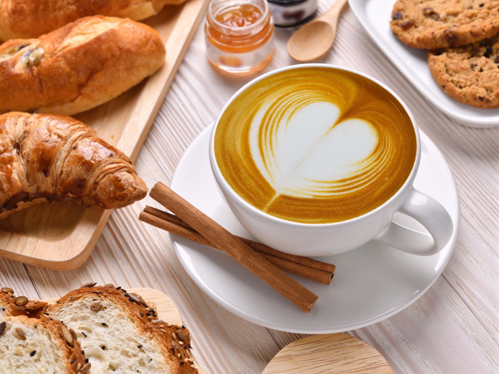 BAKE & CAKE PATİSSERİE