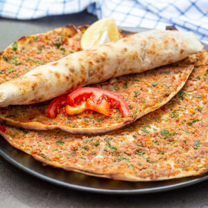 Yörem 3 Pide & Lahmacun (Tuna)