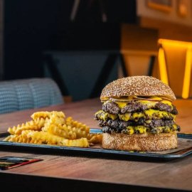 Goldenfingers Burger & Cheesesteak (Yenidoğan)