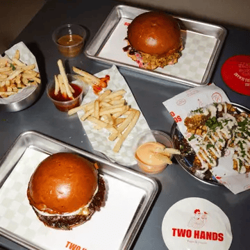 Two Hands Burger&Toastery (Kültür)