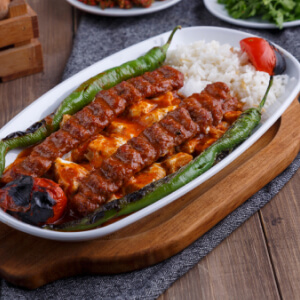 By İstasyon Express (Gevhernesibe)