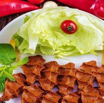 Meşhur Adıyaman Çiğ Köftecisi Ömer Aybak (Mebusevleri)