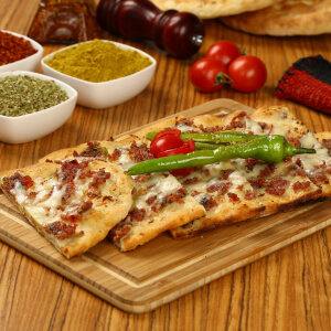 Cesur Usta Pide Lahmacun Salonu (Koca Mustafapaşa)