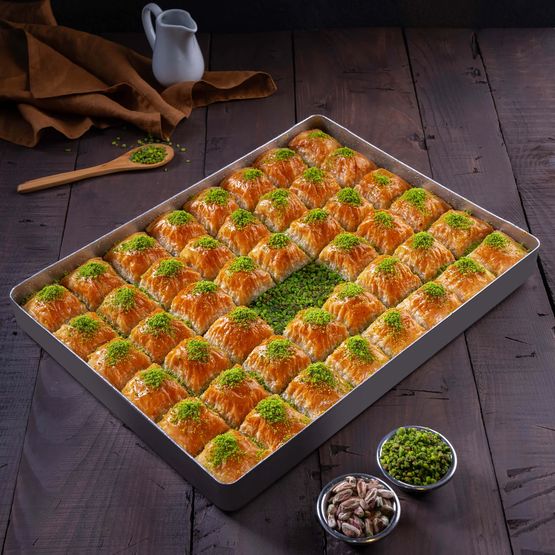 Hafız Usta Baklava Börek Lokum Çikolata (Güneşli)