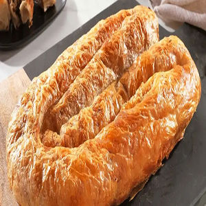 Meşhur Sarıyer Börekçisi (Koca Mustafapaşa)