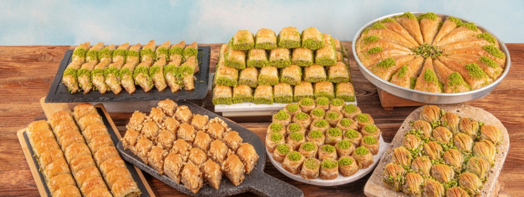Petek Pastanesi (Aşağı Hisar)