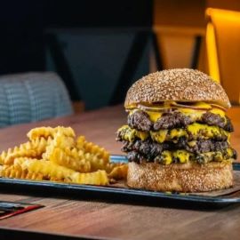 Goldenfingers Burger & Cheesesteak (Hacı Yusuf)