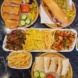 Bera Tost Makarna Gözleme Ve Kumru Evi (Yeditepe)