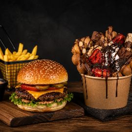 Tat Köşkü Hamburger Waffle (Cumhuriyet)